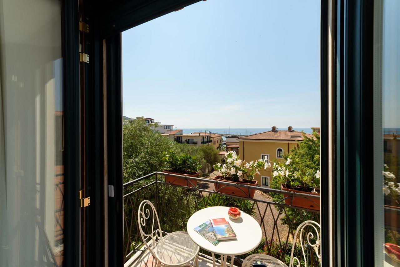 La Casa Di Paolo Casa Di Charme Hotell Marina di Camerota Exteriör bild